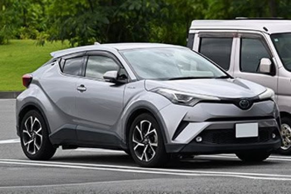 2016-2019_Toyota_C-HR_G